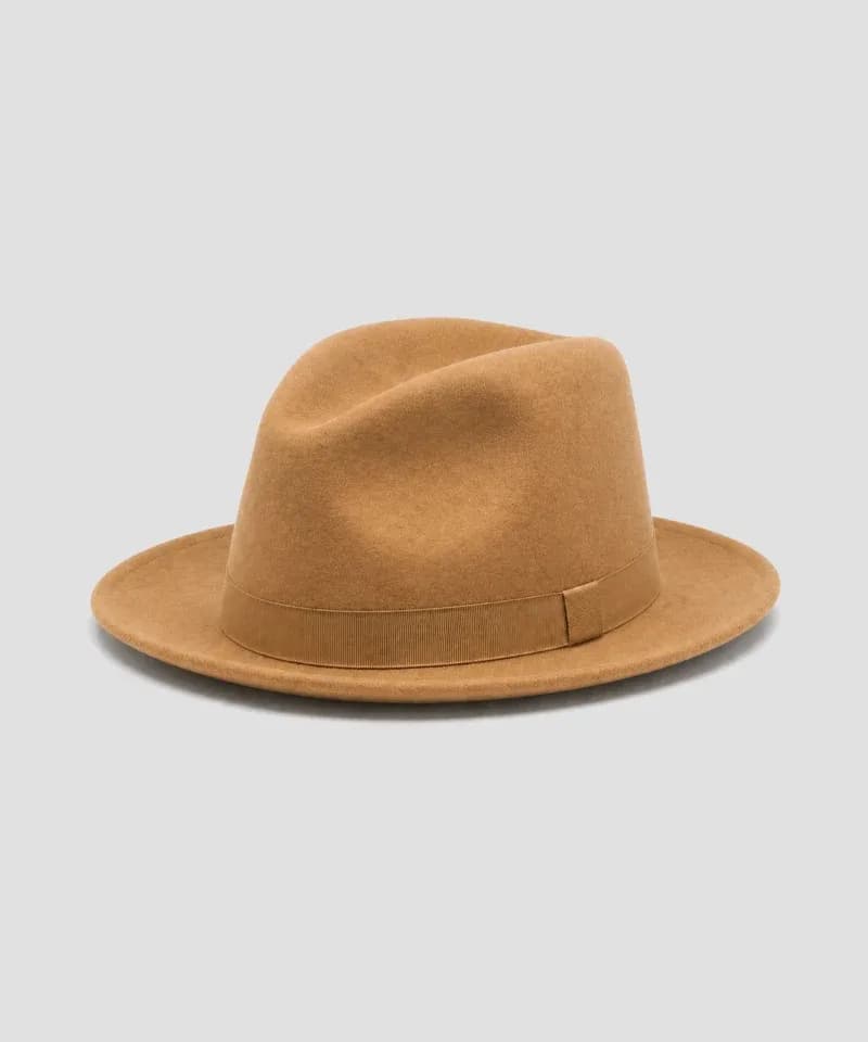 Sombrero de fieltro camel — Sombreros